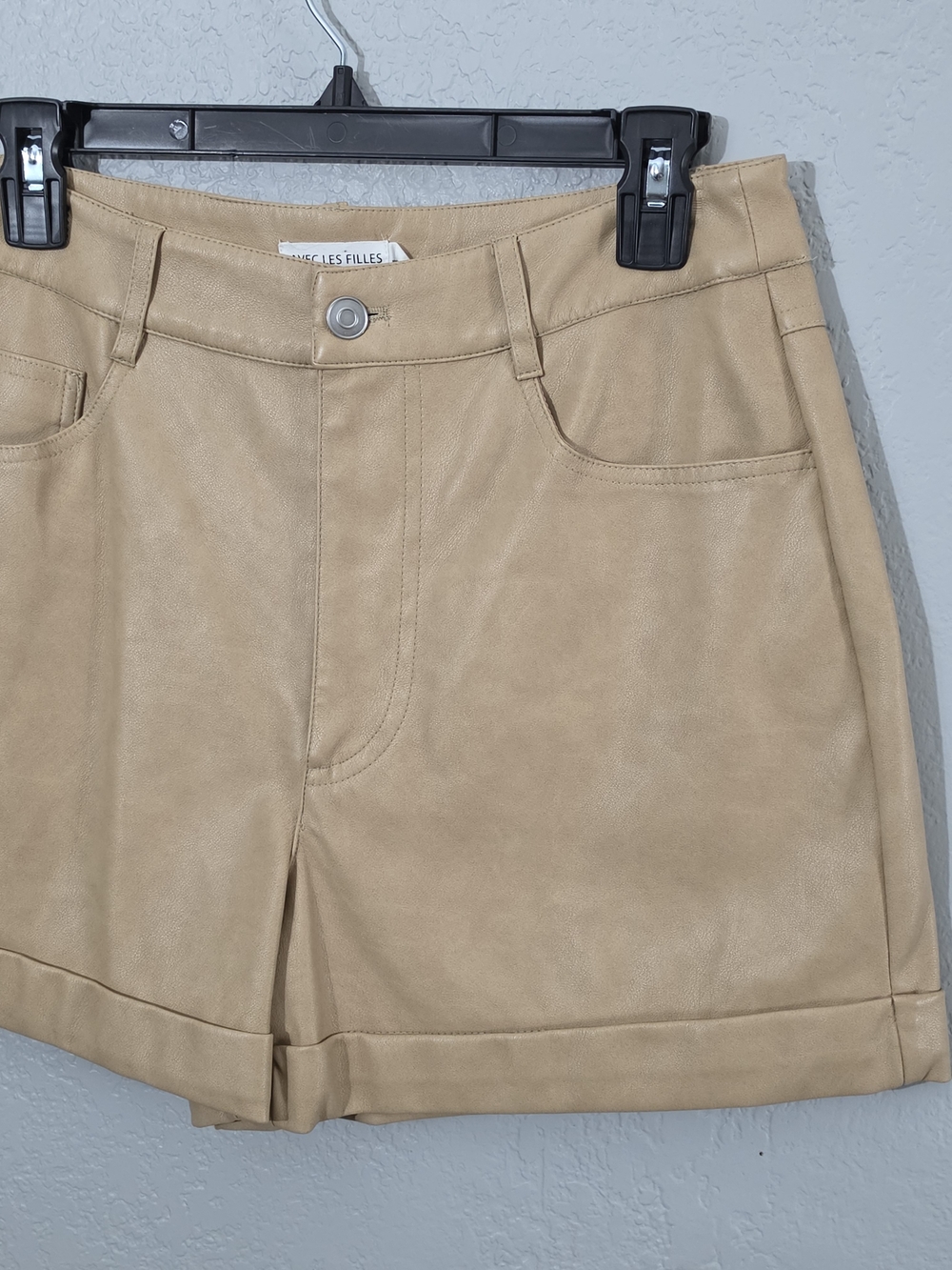 Anthropologie Avec Les Filles Cuffed Faux Leather Shorts Tan High Rise Womens 28 - Picture 3 of 9